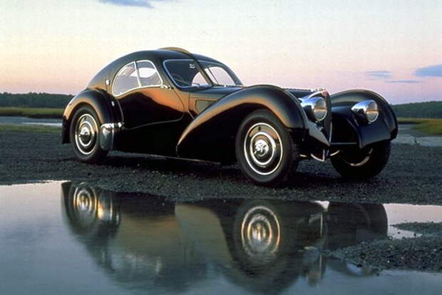 Bugatti всегда славились своими стильными формами Bugatti всегда славились своими стильными формами