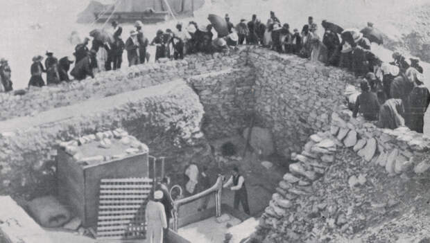 кто обнаружил