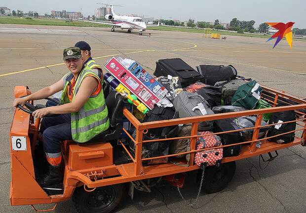 В большинстве случаев найденный багаж отправят к вам ближайшим рейсом авиакомпании. Фото: Юлия ПЫХАЛОВА