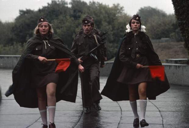 1975 Украина, Киев. Смена караула на могиле неизвестного солдата.jpg 1975 Украина, Киев. Смена караула на могиле неизвестного солдата.jpg