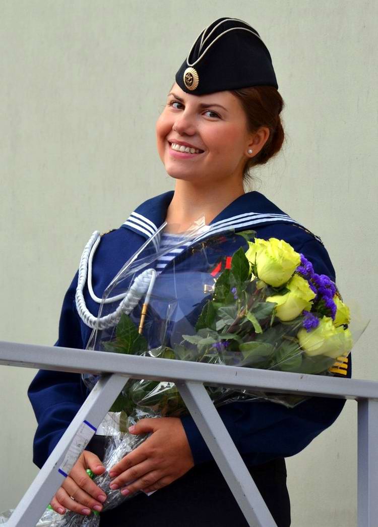 Женщина на корабле корабль, море, служба, флот