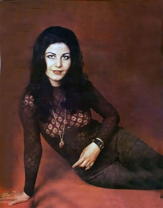 Иранская женщина, 1980 год