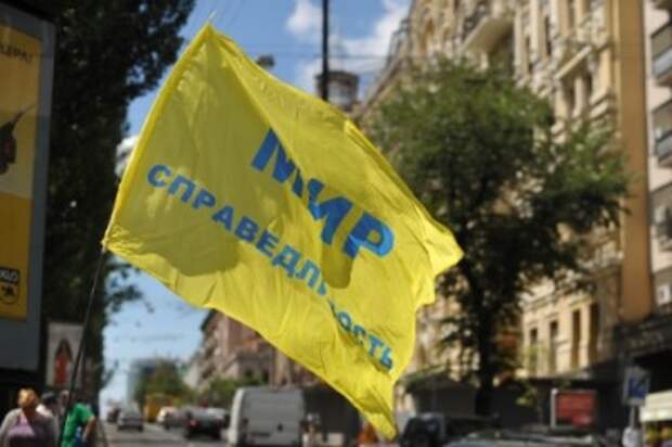 Порошенко - не диктатор? В центре Киева СБУ задержала активистов мирной акции
