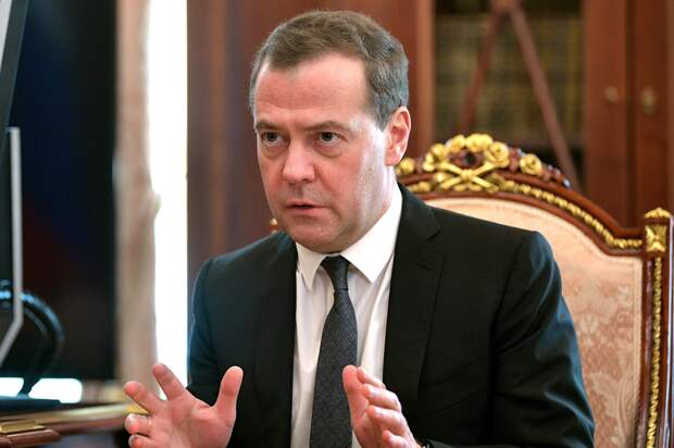 Медведев у Путина, 10.04.18.png