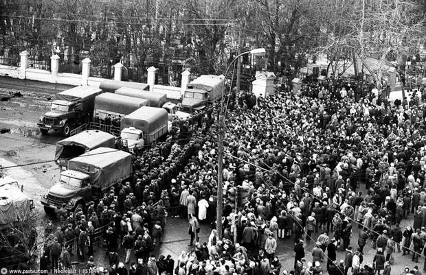 Прогулка по Москве 1995 года Прогулка по Москве 1995 года 90-е, москва, фотографии