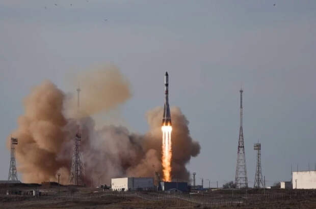 Минобороны: Ракета «Союз-2.1а» вывела на орбиту военный спутник