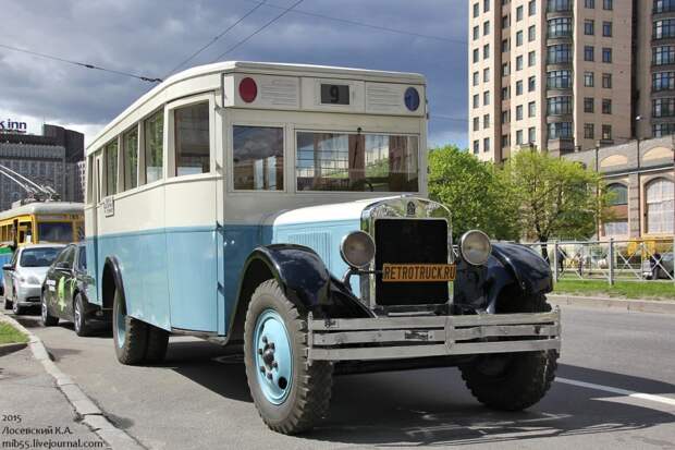 Парад ретро-техники в Санкт-Петербурге авто, общественный транспорт, парад, ретро автомобили