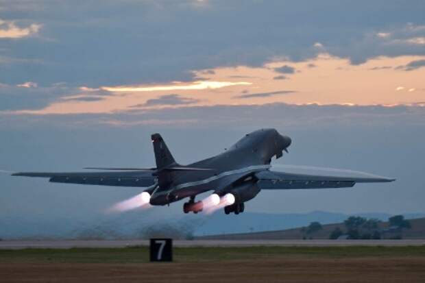 B-1B Lancer