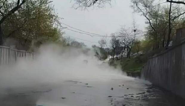 Владивосток отметил окончание отопительного сезона мощным порывом