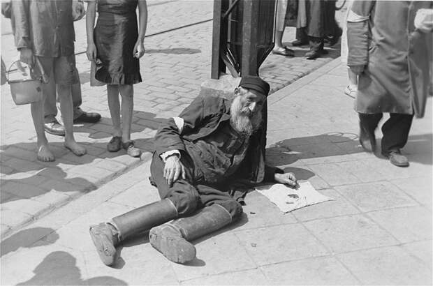 Запретные фотографии : Варшавское гетто летом 1941 года warsawgetto14 Запретные фотографии : Варшавское гетто летом 1941 года