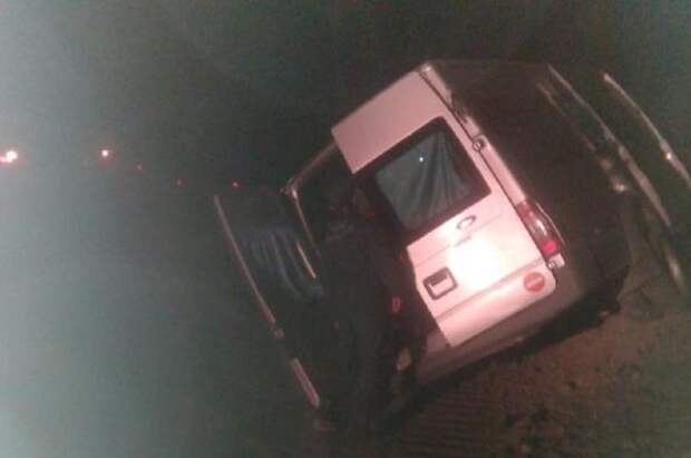 Семь человек пострадали в ДТП с участием микроавтобуса в Карачаево-Черкесии