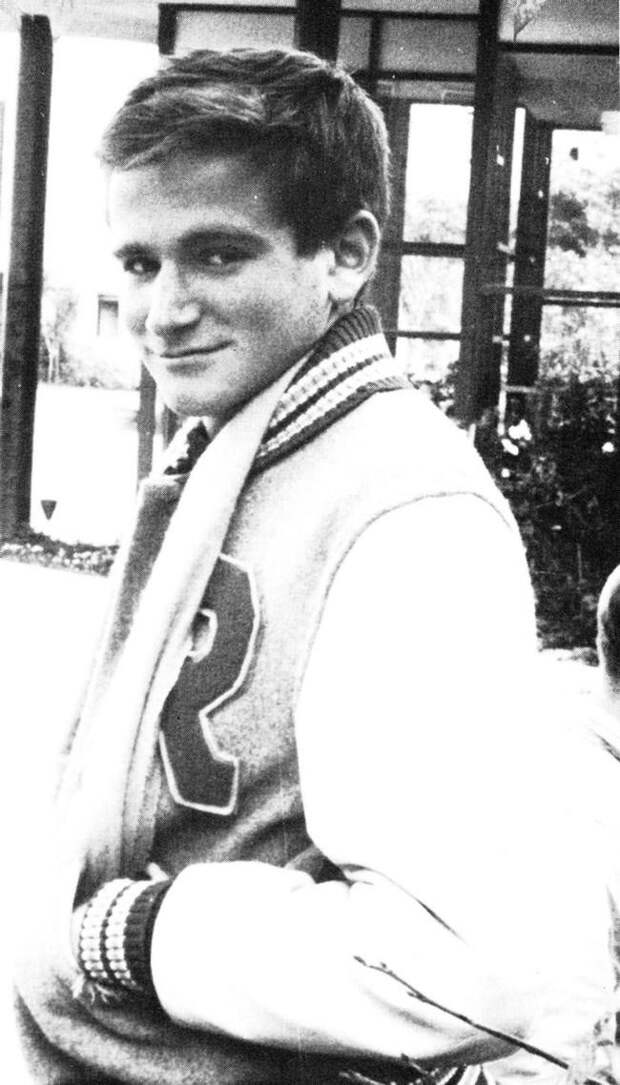 1. Робин Уильямс, старшекурсник Redwood High School, 1969 год 1. Робин Уильямс, старшекурсник Redwood High School, 1969 год знаменитости, редкие, фотографии