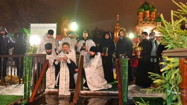 Праздники 18 января: государственные, профессиональные, религиозные, народные, дни памяти