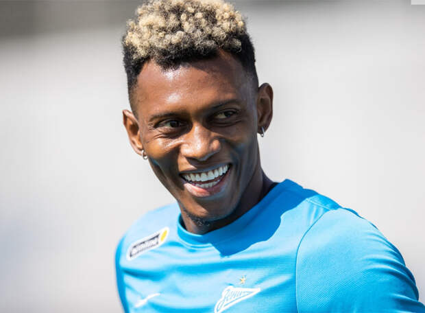 Матео КАССЬЕРРА: Советы нелетучего голландца Бергкампа впитывал как губка. Барриос  помогает в адаптации. Когда забивал «Зениту», мыслей о переезде в Петербург не было