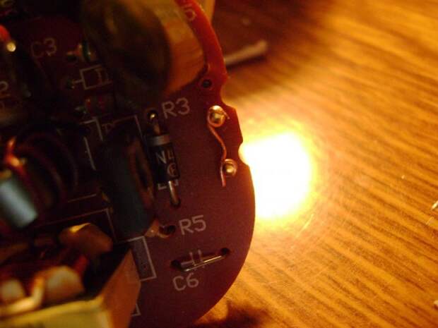 Как начинающий рукожоп ремонтирует лампу, энергосберегающую интересное, фото