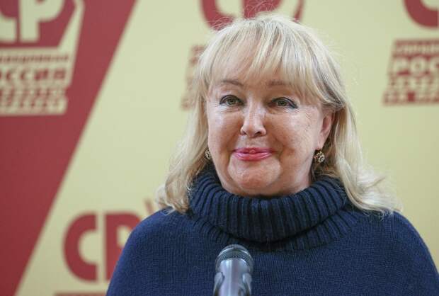 Народная артистка России Наталья Гвоздикова прославилась благодаря ролям в советских фильмах. Продолжает ли она сниматься в кино, что известно о ее личной жизни, как актриса относится к СВО?-2