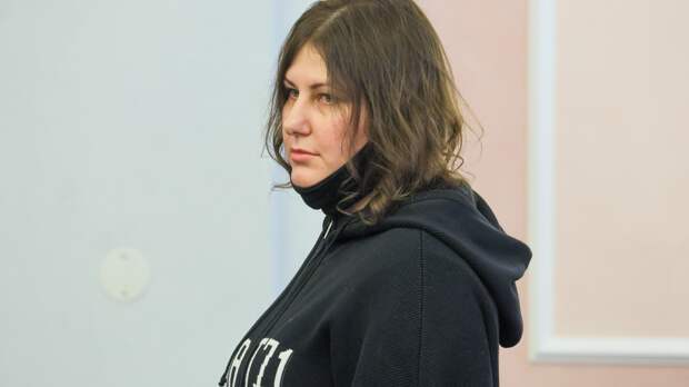 Адвокат оценила шансы Лурье взыскать судебные издержки с Долиной