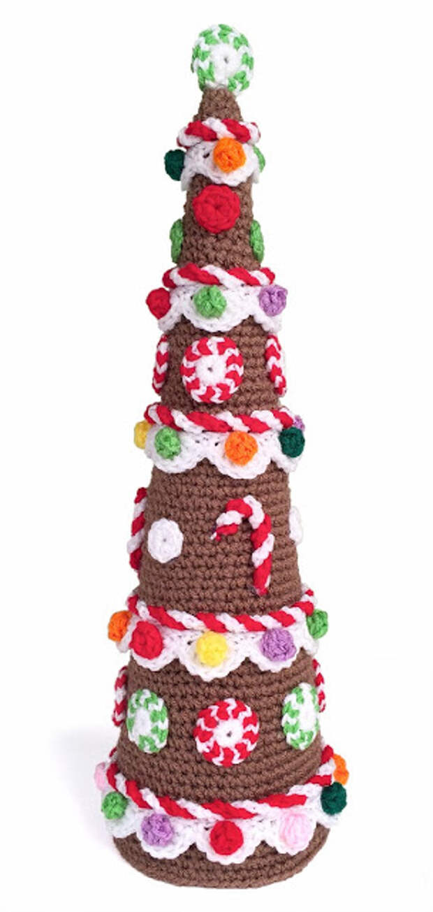 CCD131209_Gingerbread_Christmas_Tree_01_1324