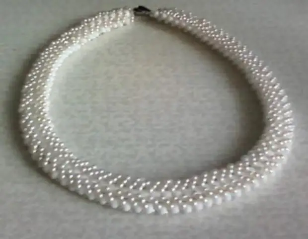 плоский жгут. бисерный жгут. браслет из бисера американский жгут. украшения из биконусов и бисера. бисер американский жгут.