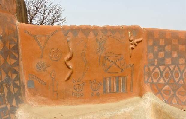 Удивительная планета: африканская деревня, где каждый дом - произведение искусства