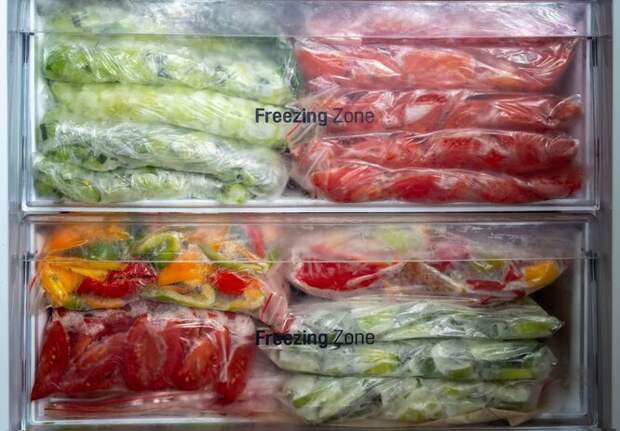 Овощи в пакетах экономят место в морозильной камере