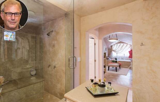 Go Inside The Luxurious Bathrooms Of The World's Most Famous Celebrities (18 pics)