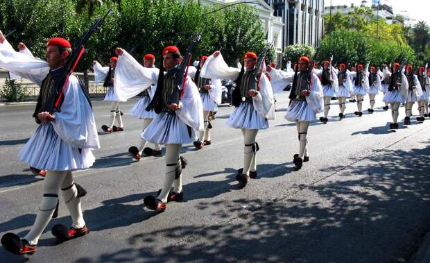 Отзвуки древних традиций: Эвзоны - греческая Президентская Гвардия (11)