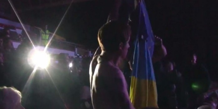 Украинские активисты попытались сорвать концерт Ансамбля Российской армии в Праге