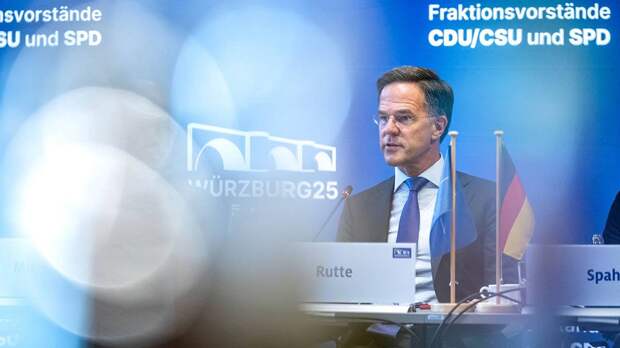 Рютте заявил, что речи о членстве Украины в НАТО не идет