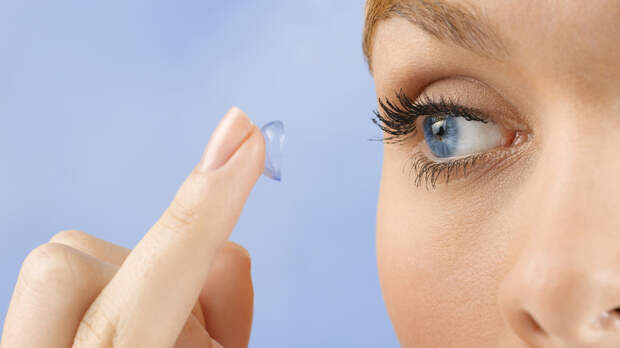 Офтальмолог Веденеев: зимой стоит сократить время ношения контактных линз