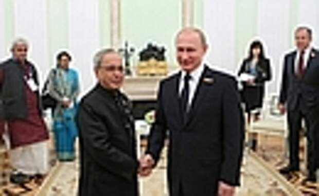 С Президентом Индии Пранабом Мукерджи. Фото: may9.ru