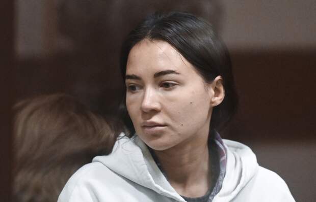 Суд отказался вернуть Лерчек изъятые драгоценности