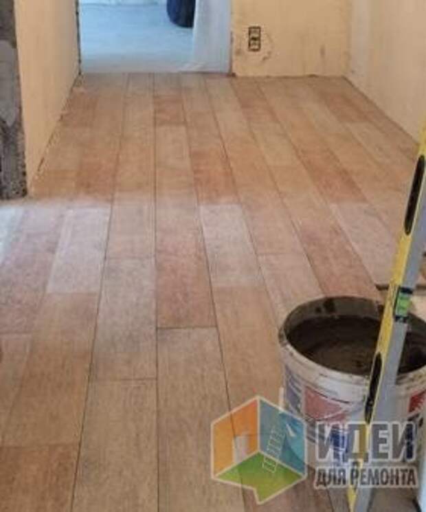 Ремонт типовой двушки, плитка на пол Ремонт типовой двушки, плитка на пол