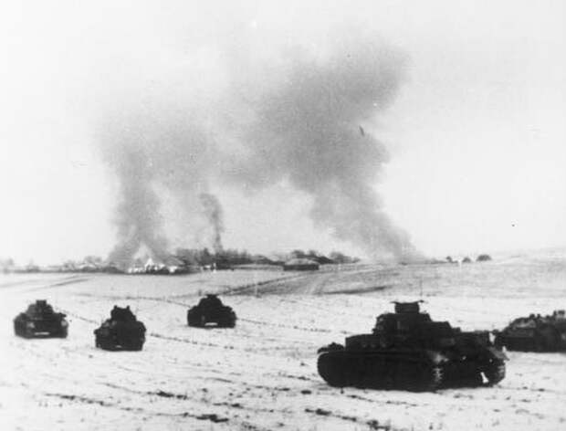 Ноябрь 1941 года. Немецкие танки под Москвой. / Bundesarchiv Ноябрь 1941 года. Немецкие танки под Москвой. / Bundesarchiv
