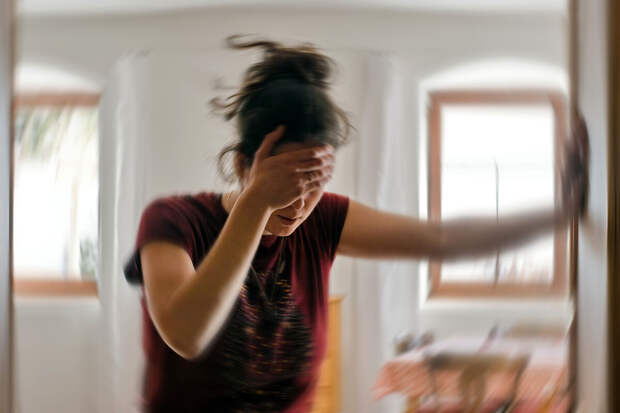 Невролог Шурдумова: при инсульте до приезда скорой нужно сделать четыре действия