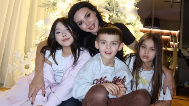 Дочь Оксаны Самойловой и Джигана получила на день рождения полмиллиона рублей