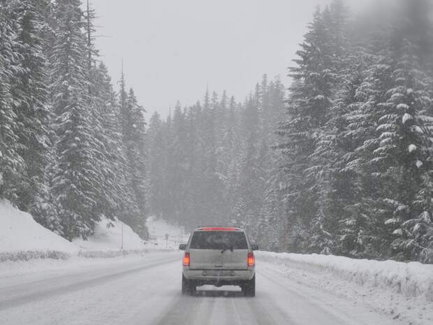 В Кемерове водитель погиб в ДТП, наехав на ограждение