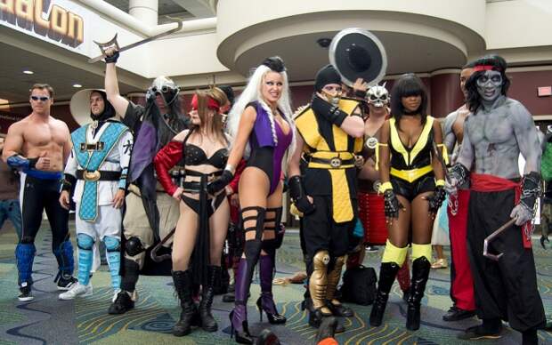 групповой косплей на Mortal Kombat
