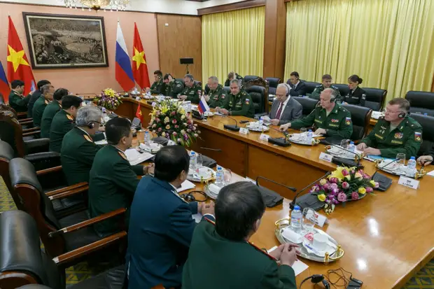 Россия подтверждает уничтожение объектов военного завода «Артем» в Киеве