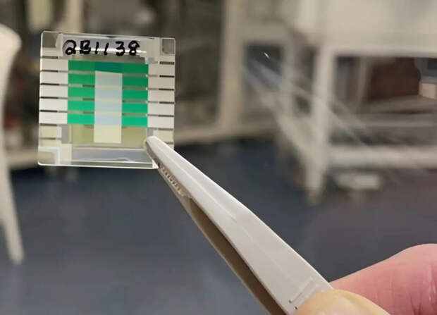 Первая полнофункциональная квантовая батарея: как она заряжается за фемтосекунды и в чём её преимущество перед обычной