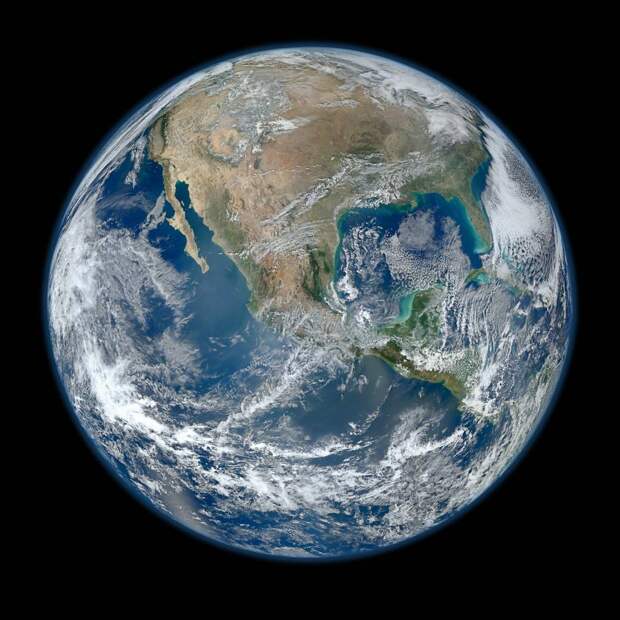 NASA ко Дню Земли показало лучшие снимки нашей планеты