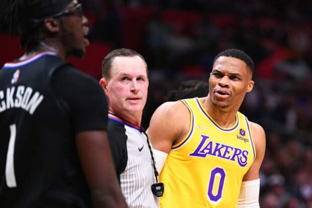 Brian Windhorst Roasts Russell Westbrook, Suggests Lakers Trade Him