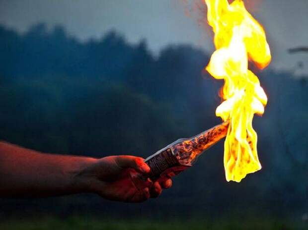 В Чехии подожгли израильский завод, производящий 90% дронов (ВИДЕО)