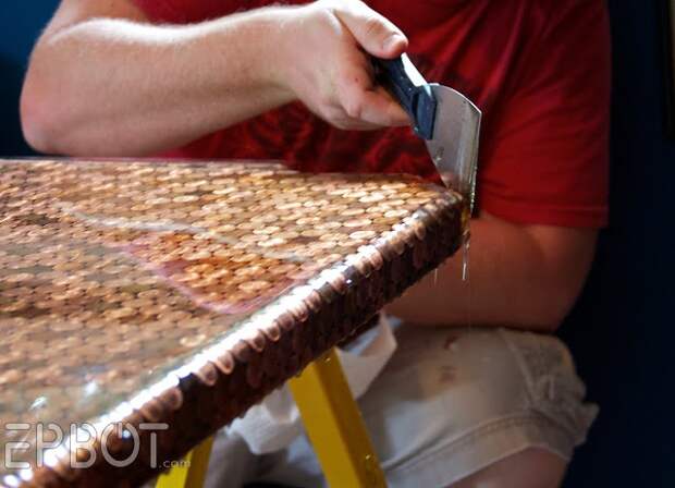 Столик из монет (Diy)