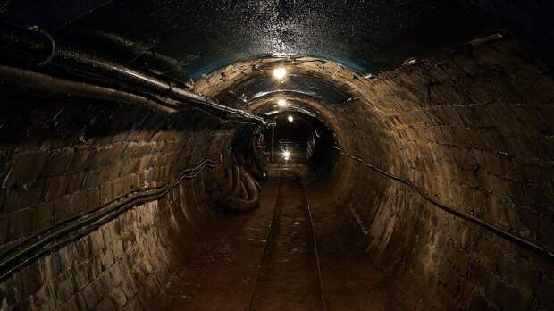Грунтовые воды почти затопили рудник «Пионер», где завалило 13 рабочих