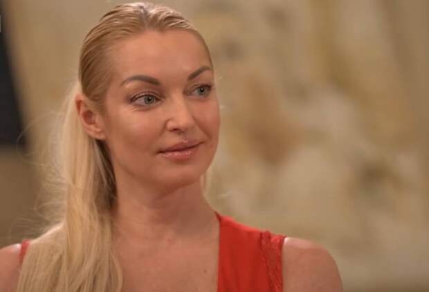 Волочкова связала трагедию в Большом с плохой техникой безопасности