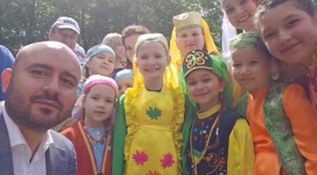 Временно исполняющий обязанности губернатора принял участие в областном татарском празднике "Сабантуй"