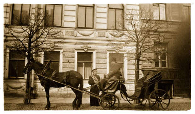Петроград 1917 года глазами американского фотографа