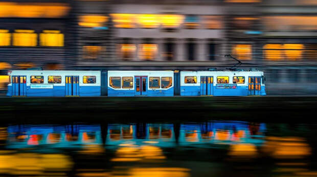 Четыре поезда в Крым задерживаются в пути 27 марта