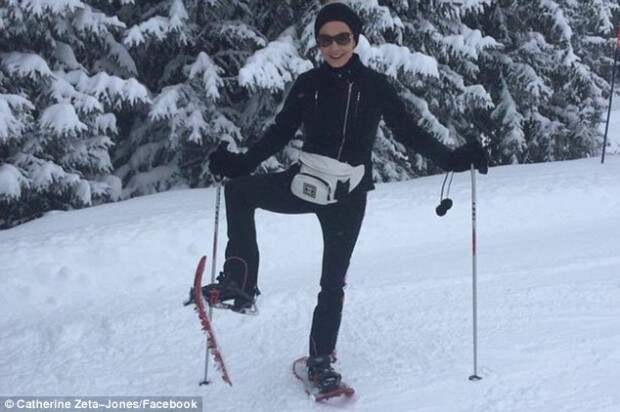 2451889500000578-2890482-Ice_queen_She_later_added_another_picture_of_herself_in_a_skiing-a-4_1419886796518